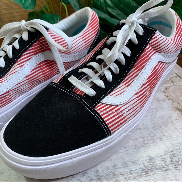 VANS Men’s Comfy Cush Old Skool Sneaker Fade Black - Picture 2 of 15